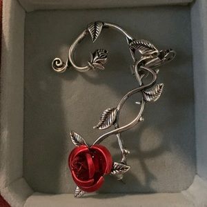 one rose earring piece